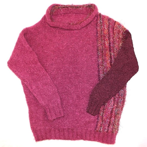Funky handmade wool sweater with color blocked sleeve & multicolor fuzzy stripes - Picture 3 of 4